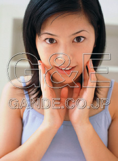 EGAOIMAGES 008 Beauty Lesson 若い女性「ビューティレッスン」