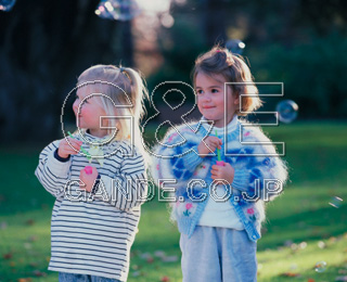 Osamu Nishikawa Series 02 Children in the Park CO̎quŗVԁv